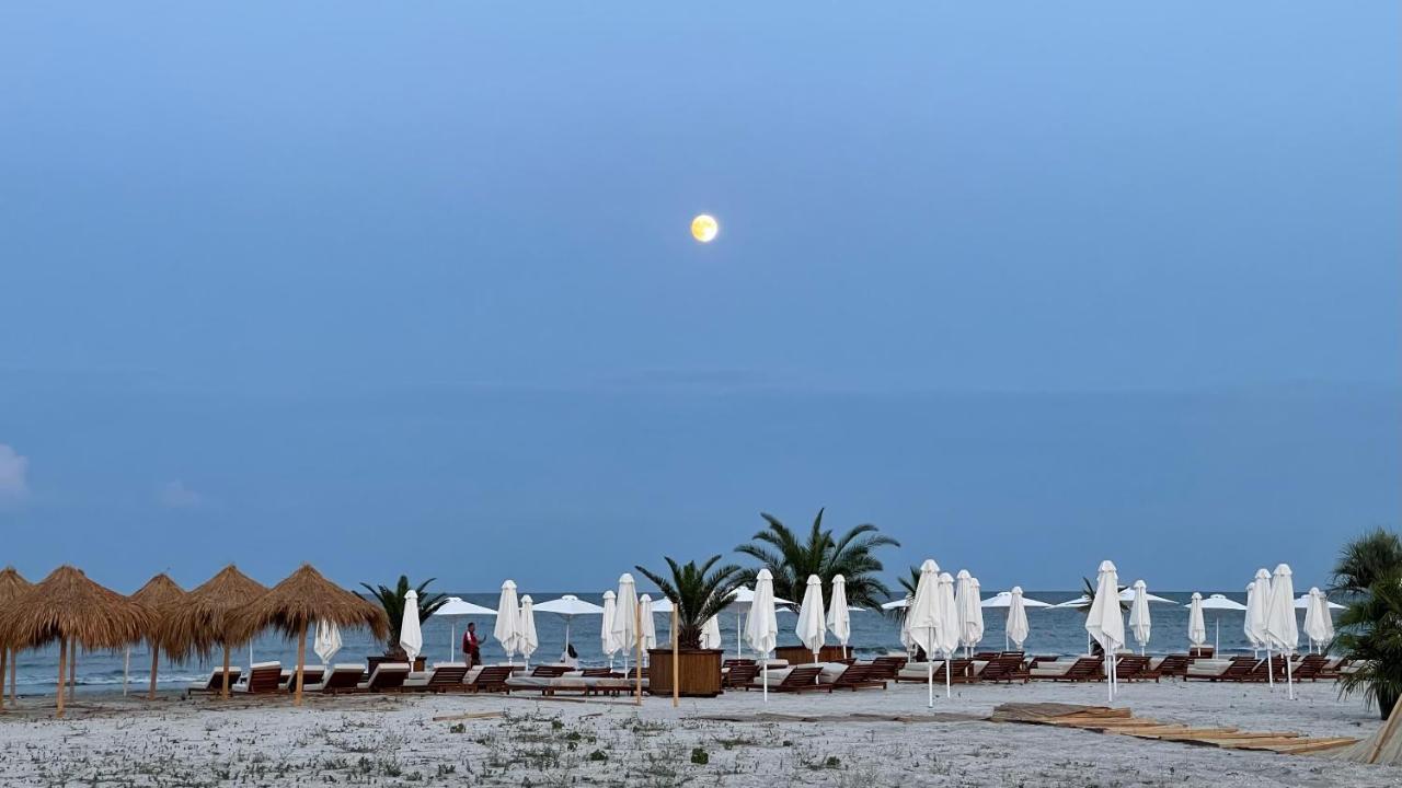 Seaview Deluxe Double Studio - Beachfront Resort Năvodari 외부 사진